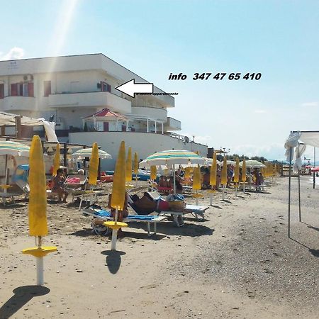Casa Vacanze Dei Navigatori On The Sea Pontecagnano Faiano Exterior foto