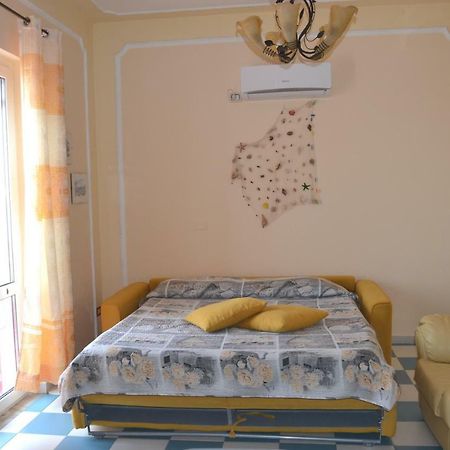 Casa Vacanze Dei Navigatori On The Sea Pontecagnano Faiano Exterior foto